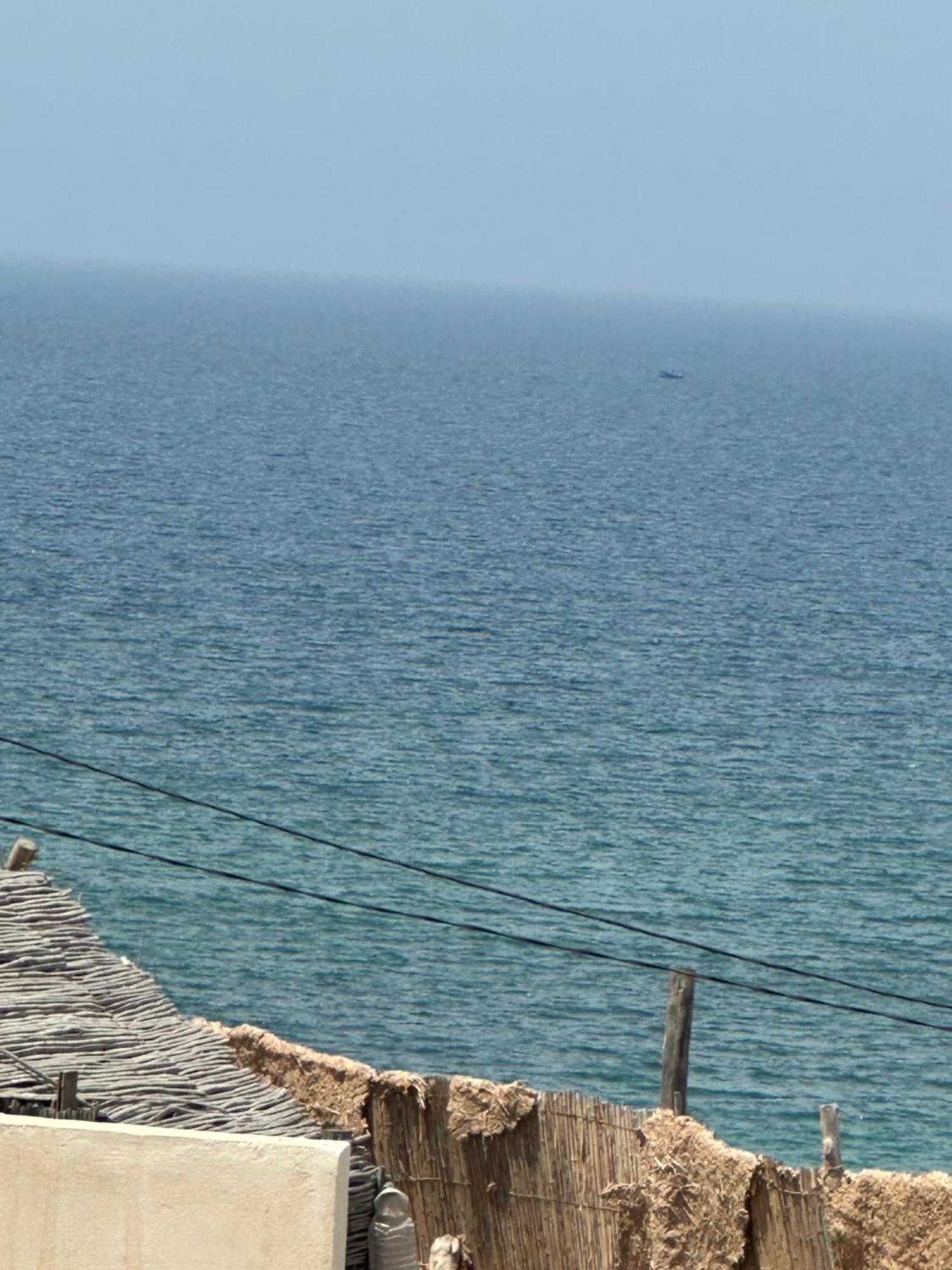 Appartement With View Of Bay, Surf Side Piscine Aourir