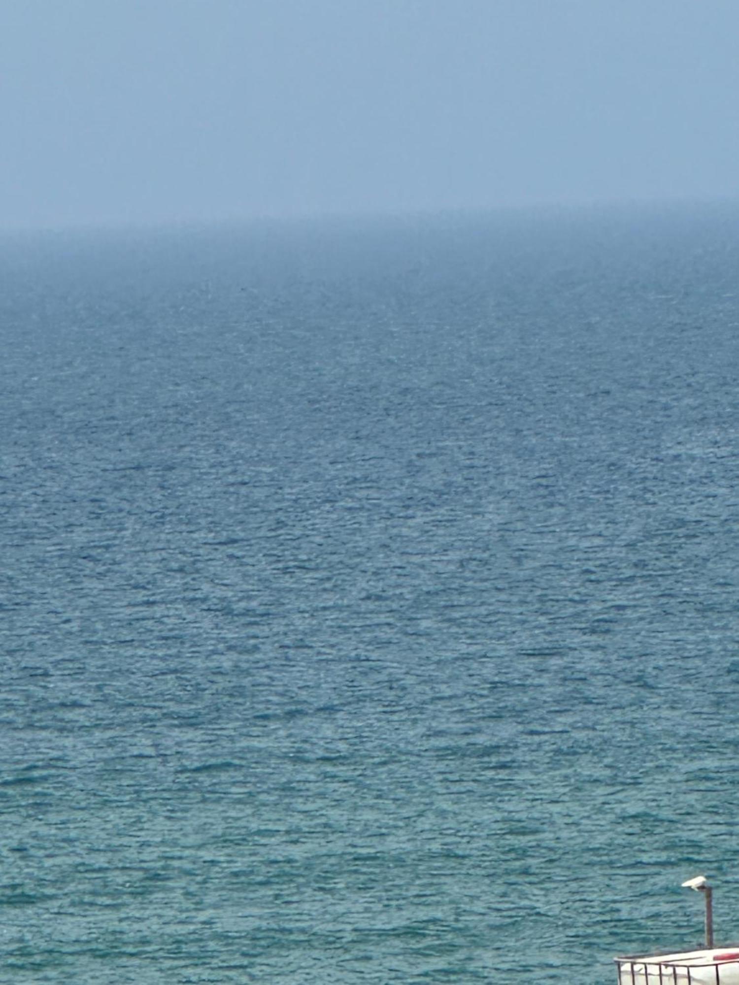 With View Of Bay, Surf Side Piscine